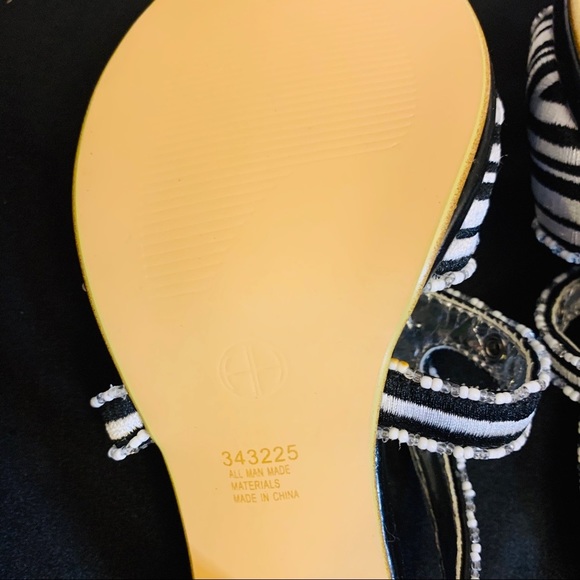 SLIP ON PEEP TOE HEELS - Picture 5 of 8